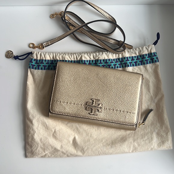 Tory Burch McGraw Metallic Flat Wallet Crossbody with Tory Burch Dust Bag - Picture 4 of 11